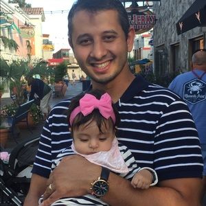 Meet your Posher, Eslam